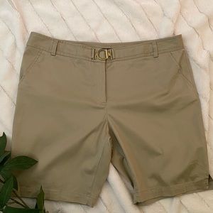Jones New York 🌵 Beige Shorts, Built-in Belt